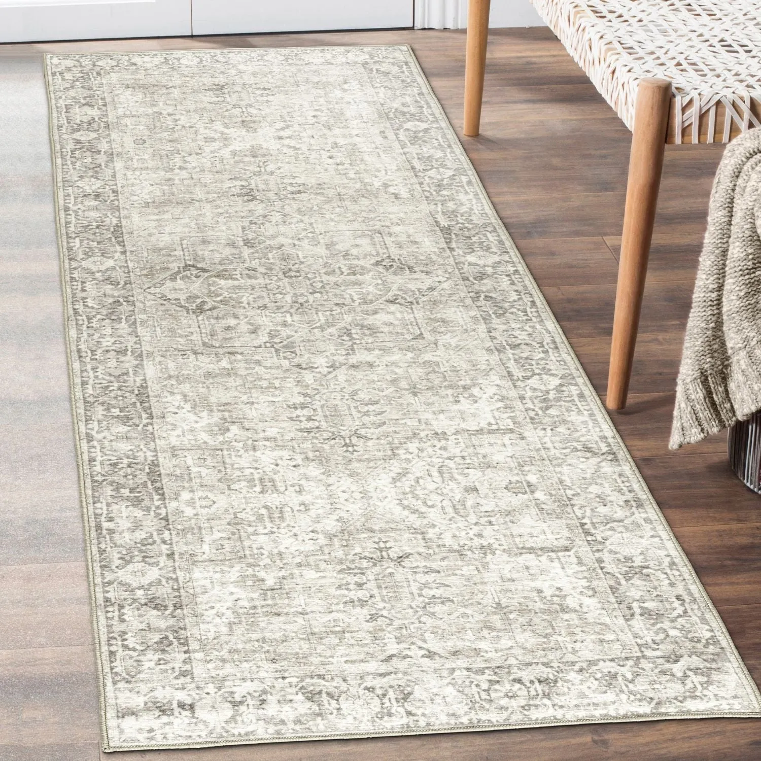 Ember Washable Beige/Ivory Indoor Rug