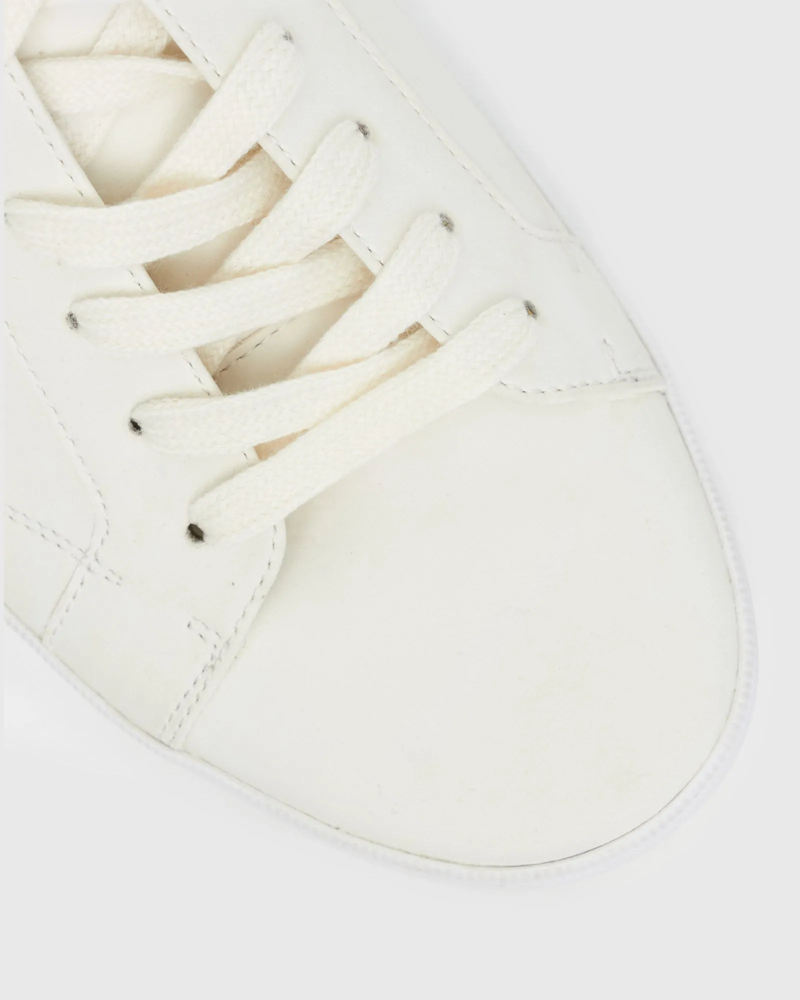 ENERGY Classic Low-Top Sneakers