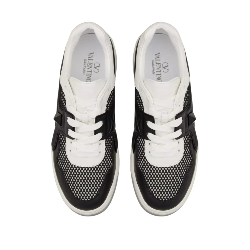 ONE STUD Low-Top Sneakers