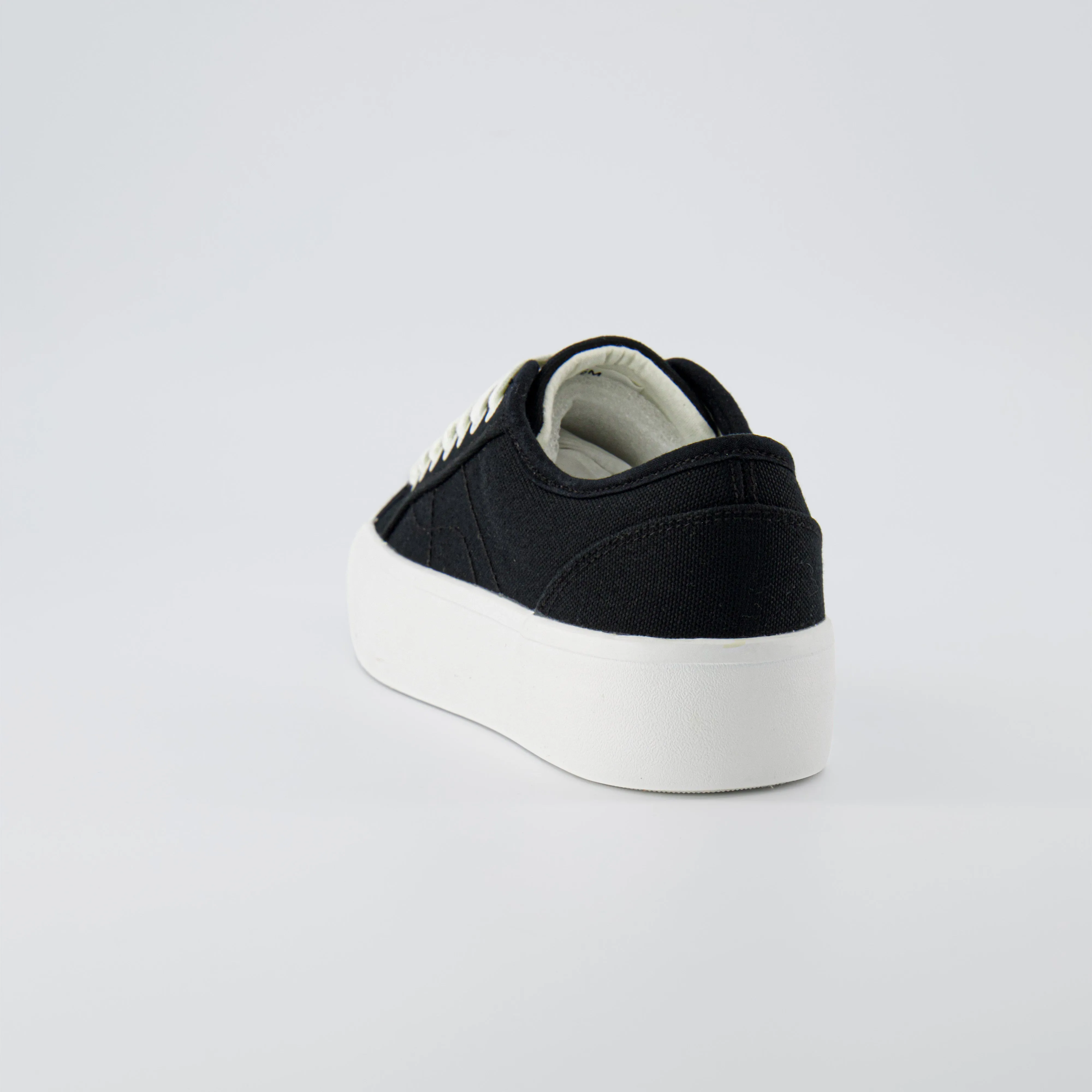 Tag Low Top Canvas Sneaker