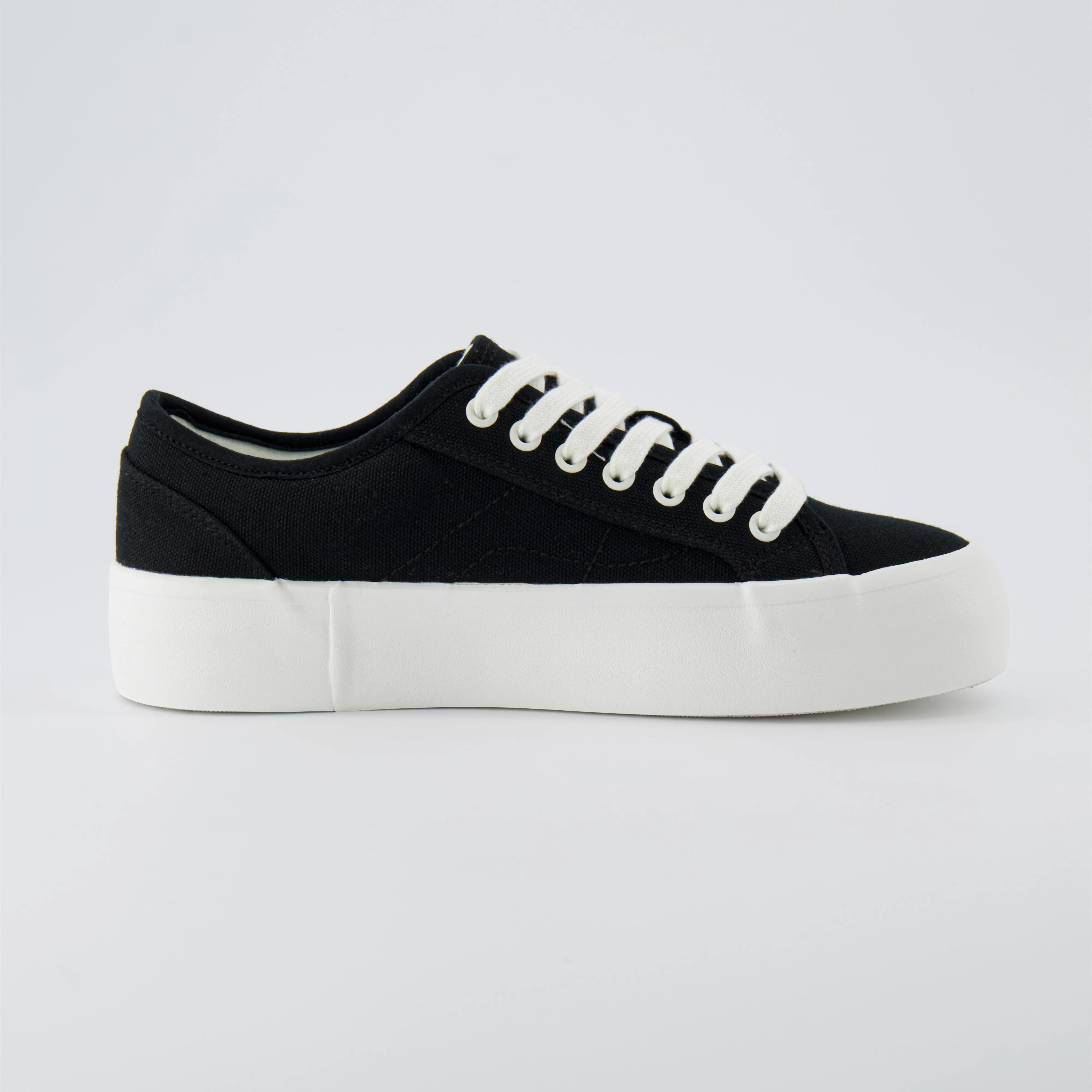 Tag Low Top Canvas Sneaker