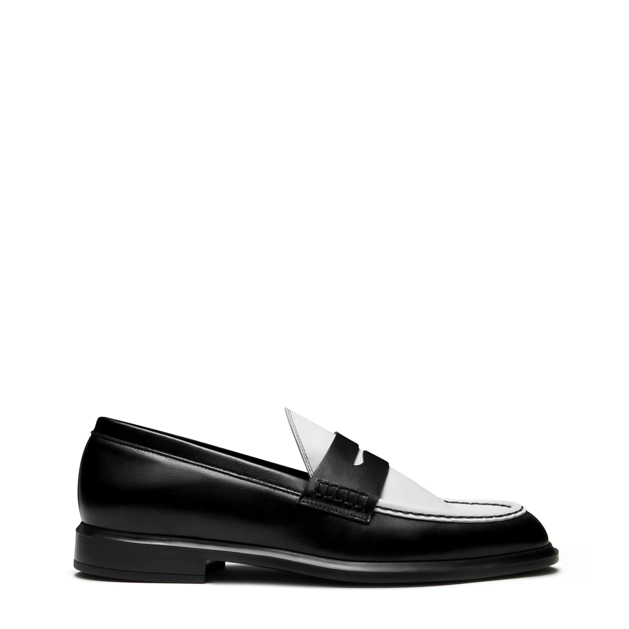 Vendôme Blandine black and white calfskin leather loafers